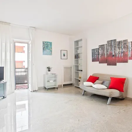 Pane & Pomodoro Roomy Flat Apartmán Bari
