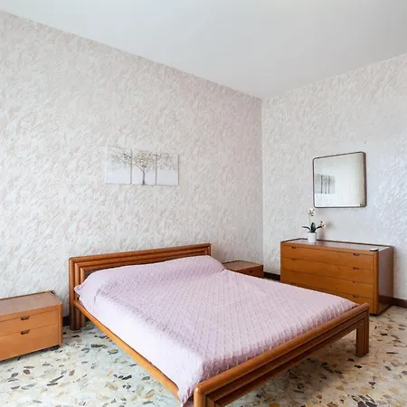 Pane & Pomodoro Roomy Flat Apartmán Bari