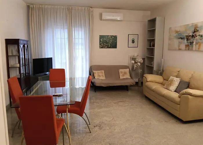 Pane & Pomodoro Roomy Flat Μπάρι